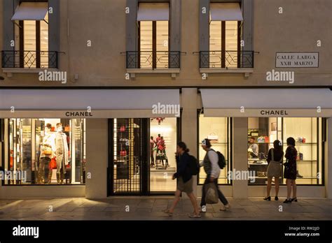 chanel outlet italien